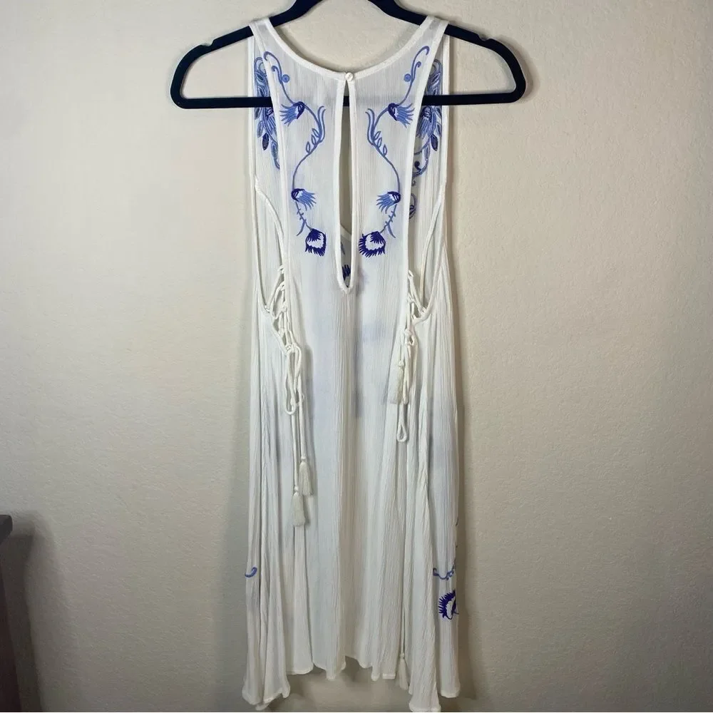 Free People NWOT White and Blue Embroidered Dress Sz M